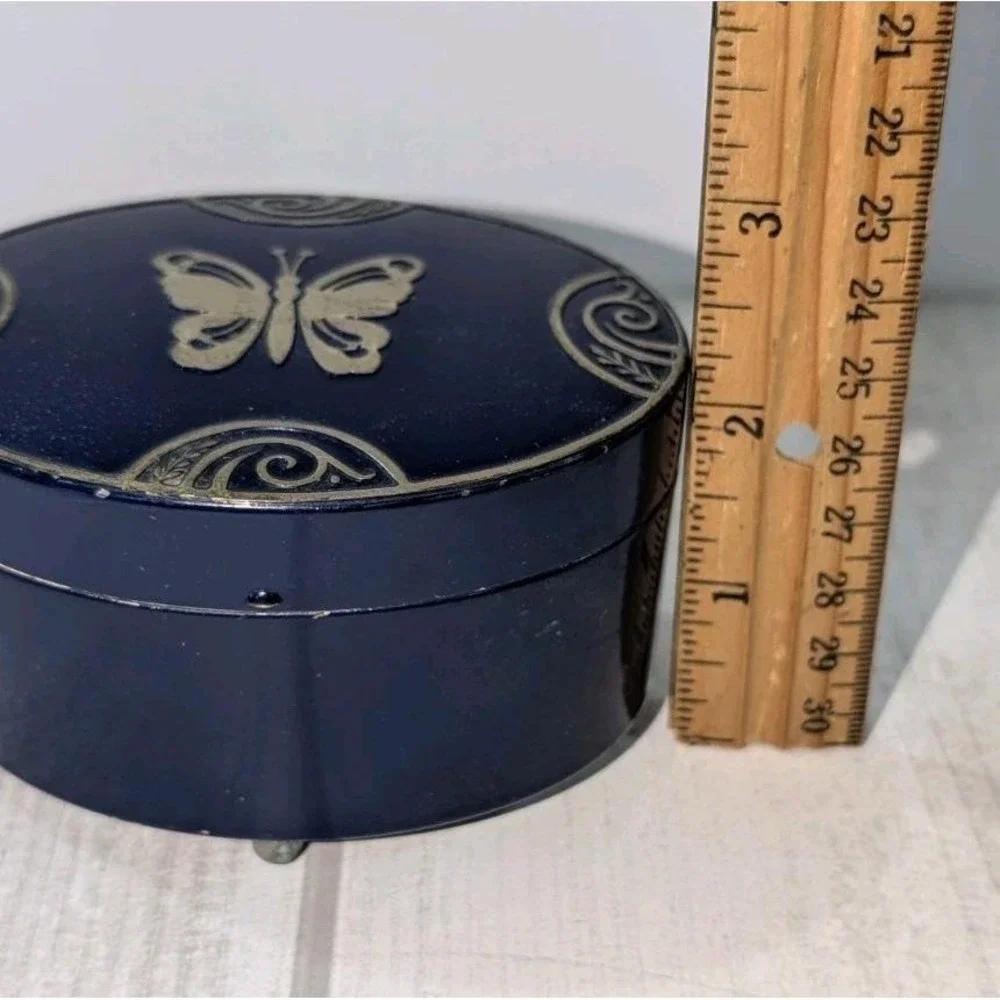 Antique Lucretia Vanderbilt Face Powder Tin Vanity Box Butterfly Decor 1920s
